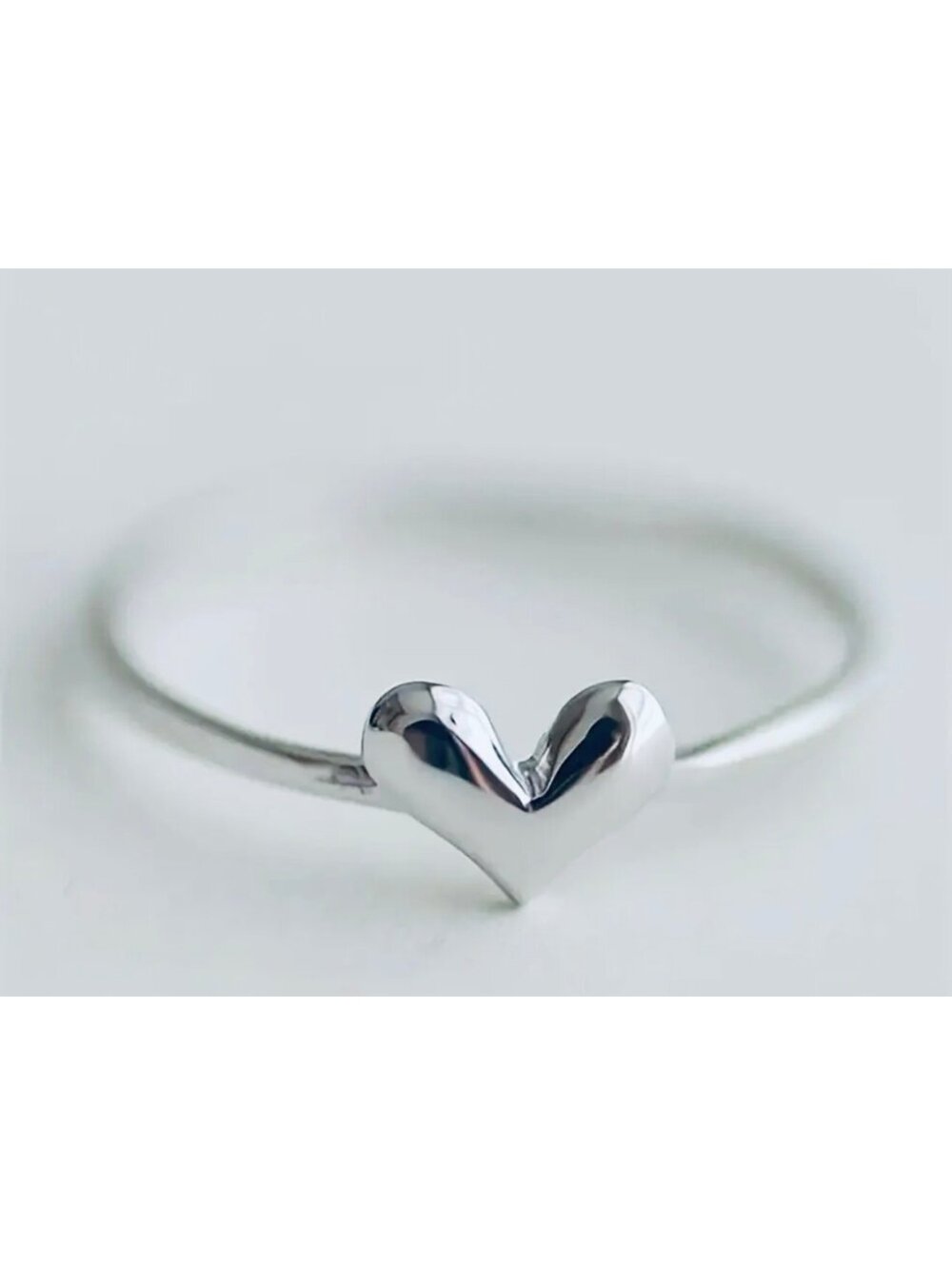 New - Stylish and Minimalist - Retro Style -Silver Heart Ring - Size 6